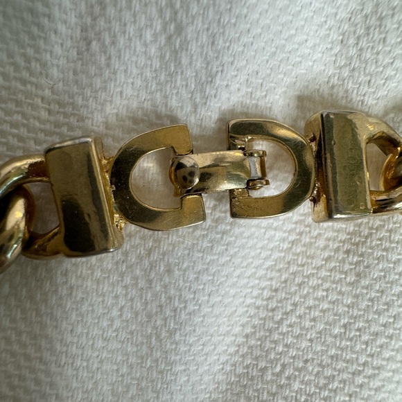 š„RARE, VINTAGEš„Christian Dior Curb Chain Necklace with Swavorski Crystals - Picture 6 of 8